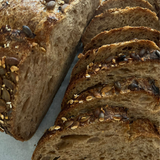 خبز متعدد الحبوب مخمر