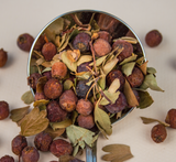 be.do Za’aroor – Wild Sinai Hawthorn Berries hand-harvested by Bedouin foragers in St. Catherine’s mountains – El Meraki Egypt