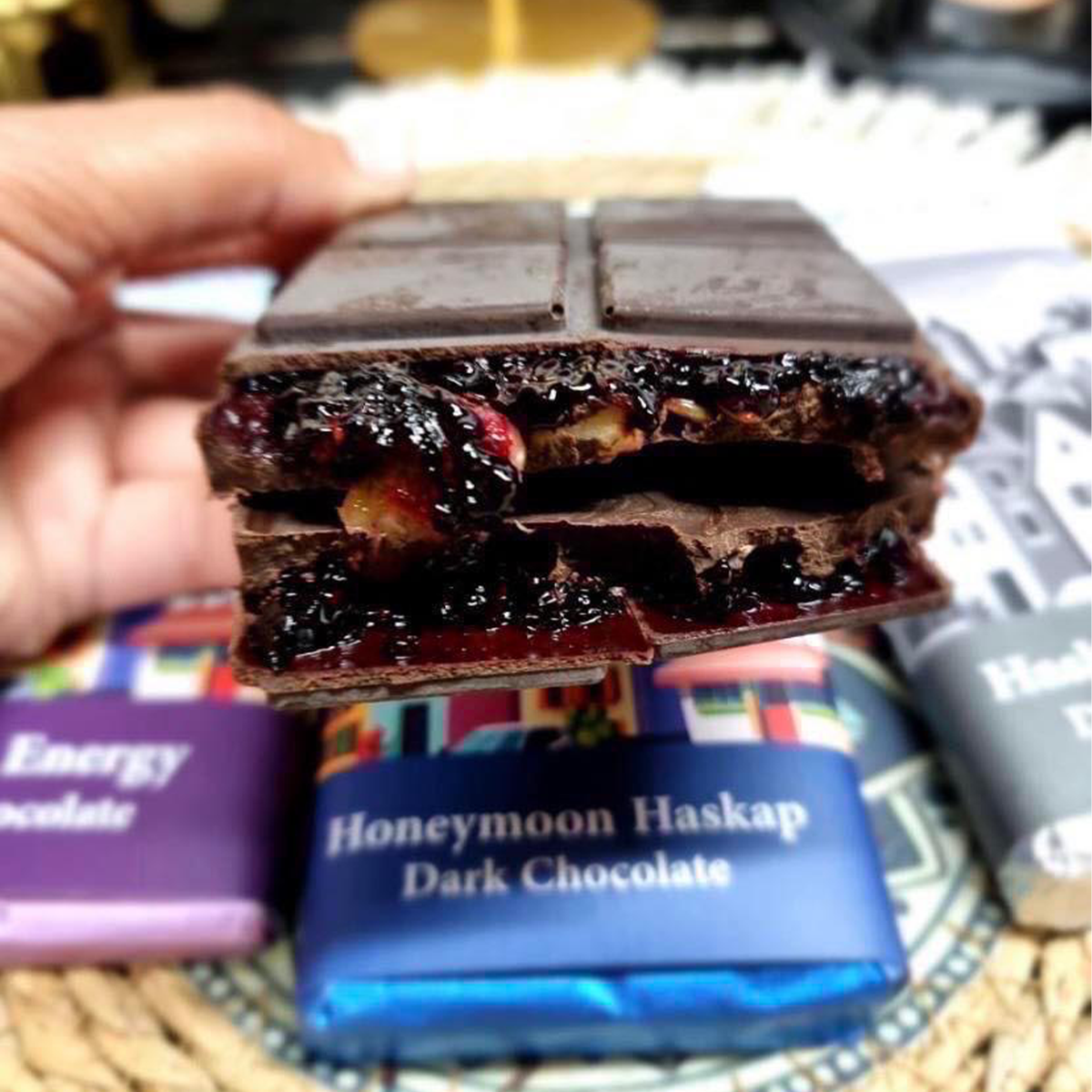 Haskap's Honeymoon Haskap Dark Chocolate – Premium Belgian Chocolate