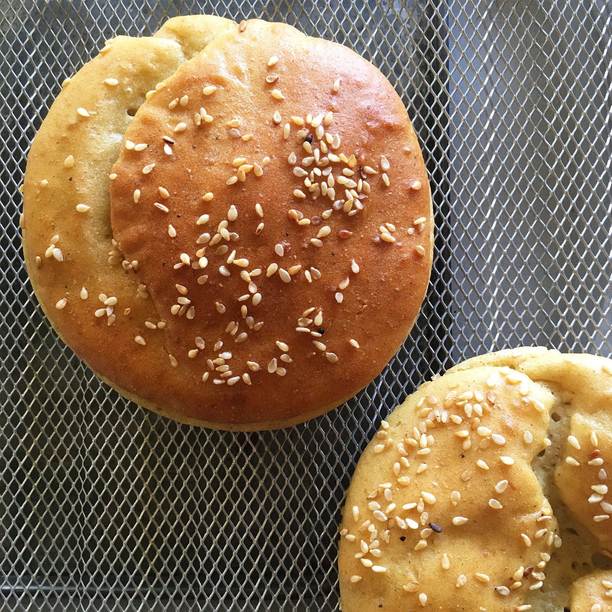 Be Good Today Essential Gluten-Free Toast made with a naturally gluten-free flour blend and topped with nigella and sesame seeds