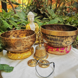 "Handmade Himalayan Singing Bowl with Conch Shell design by Holistica, 19 cm with wooden stick and cushion for meditation and sound healing.