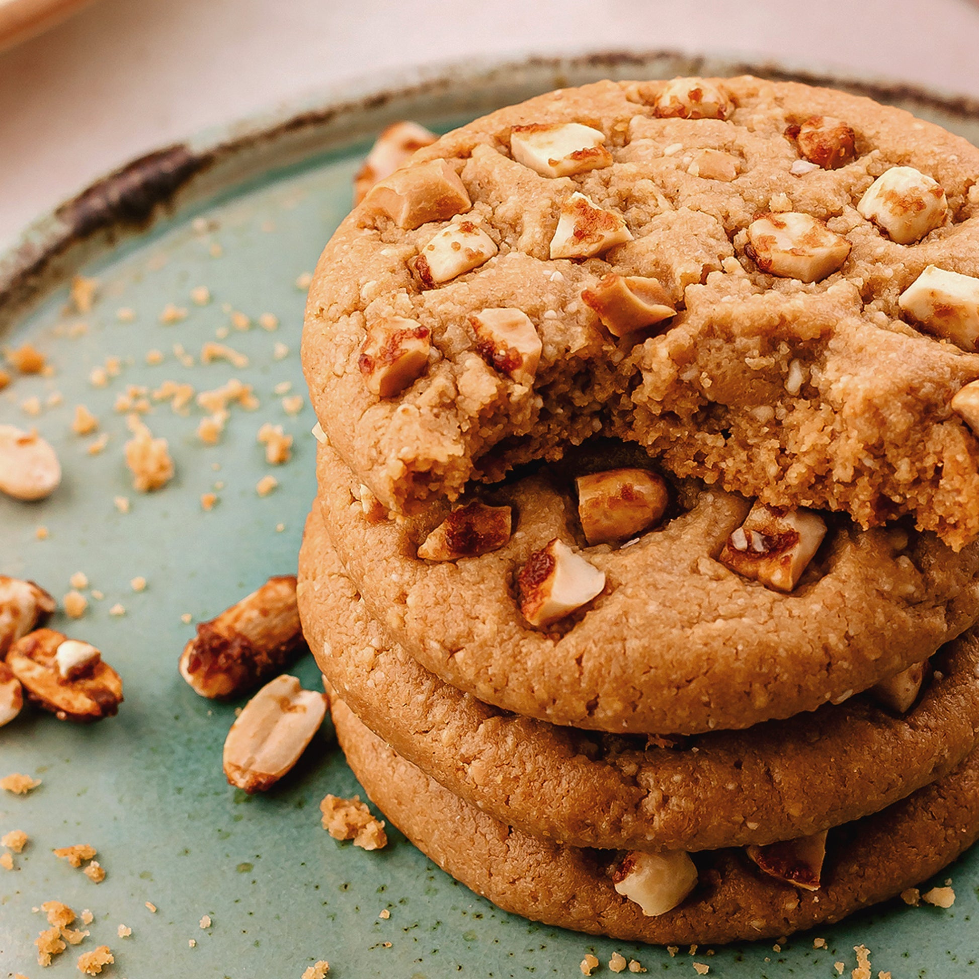 Be Good Today Peanut Raw Honey Cookies pack of 6 made with peanuts, oat flour, raw honey and black honey, topped with candied peanuts