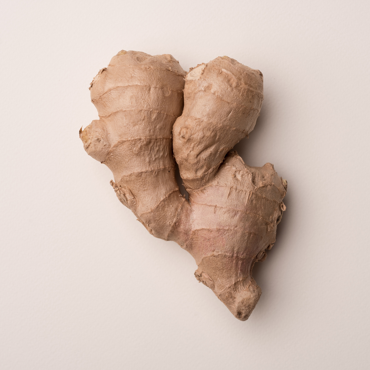 Fresh Pico Ginger root from Egypt, a natural aid for digestion and inflammation.