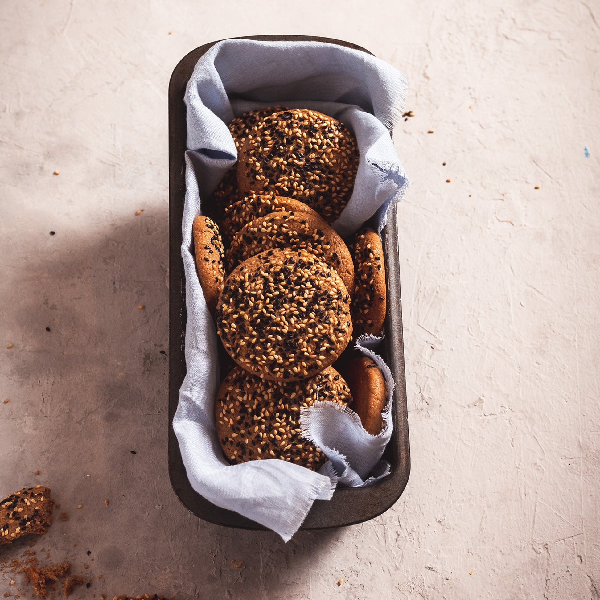 Be Good Today Sesame Black Honey Cookies pack of 6 with roasted sesame, black honey, raw honey, vanilla and cinnamon