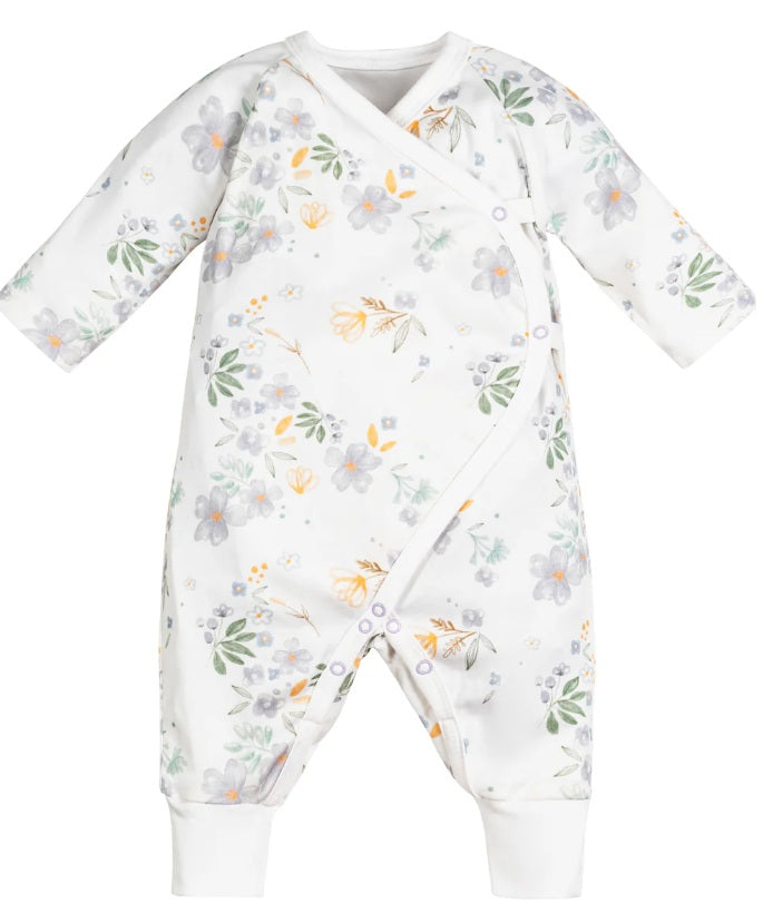 Under the Nile Modern Daisy Side Snap Kimono for newborns, made from organic Egyptian cotton with floral print.