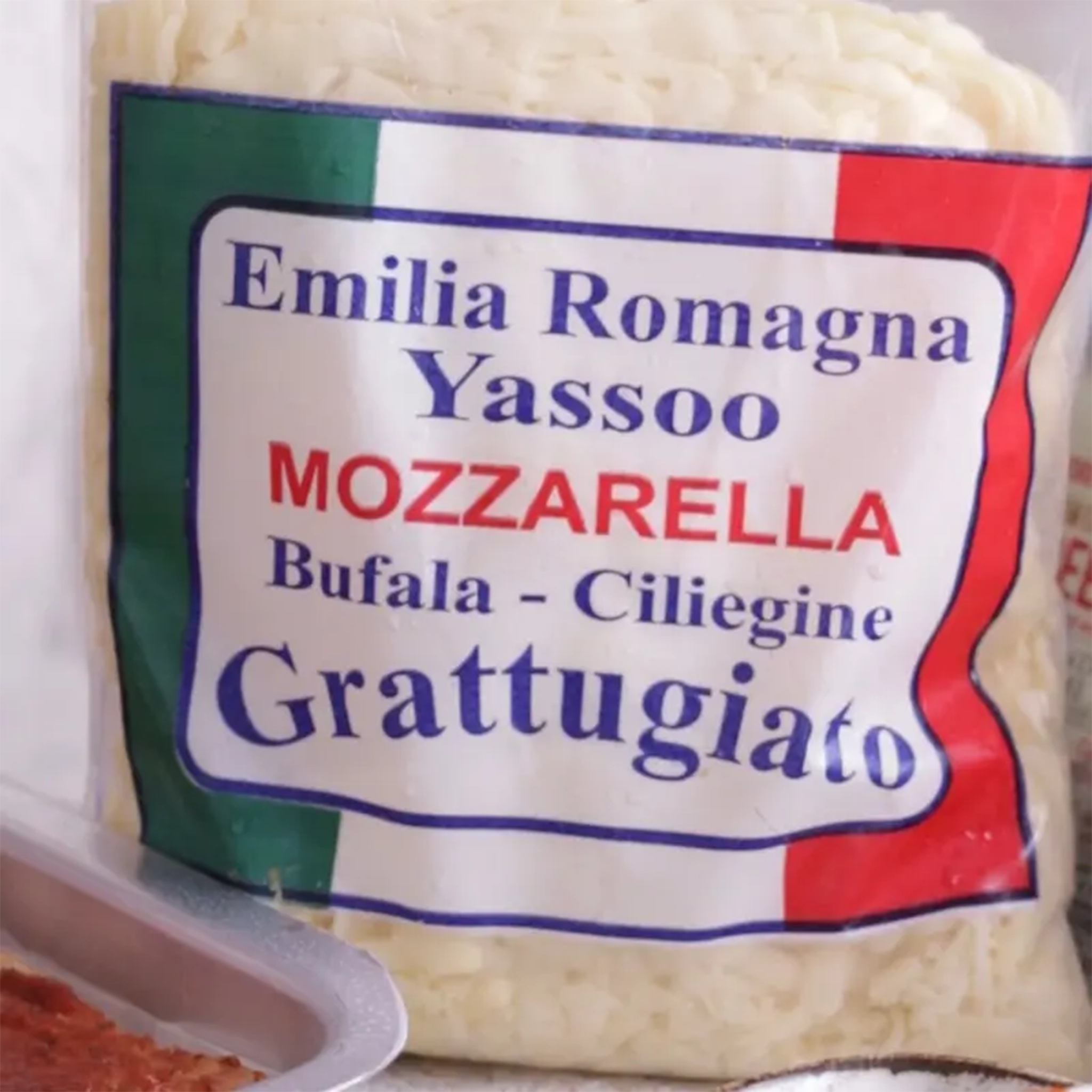 Grattugiato Mozzarella by Yassooo 1kg grated mozzarella cheese for pizza and baked dishes